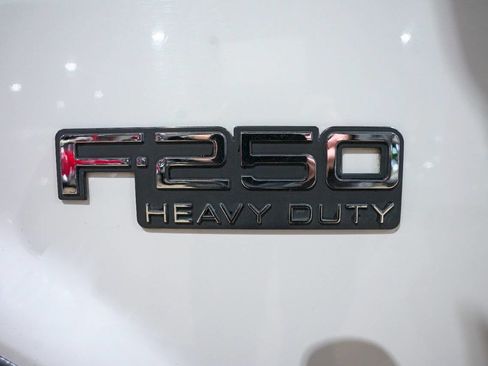 Used 1997 Ford F250 XLT image 22