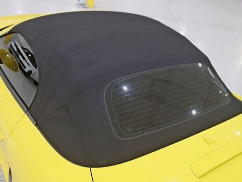 Used 2019 Porsche 718 Boxster S RWD image 31