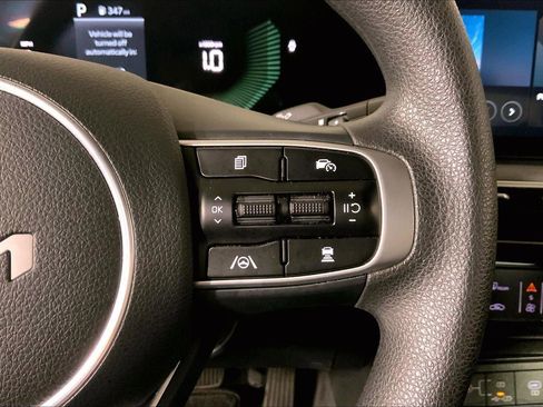 Certified 2025 Kia K5 LXS FWD image 19