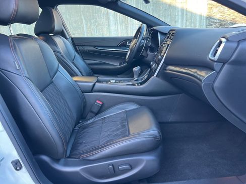 Used 2020 Nissan Maxima SR image 30