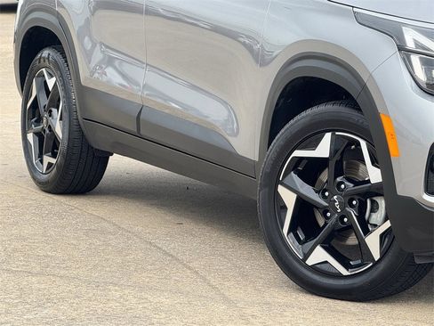 Used 2025 Kia Seltos S image 7