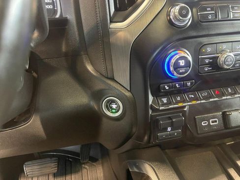 Used 2023 GMC Sierra 2500 Denali image 32