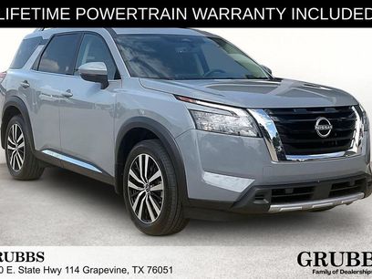 Used 2025 Nissan Pathfinder Platinum w/ Cargo Package
