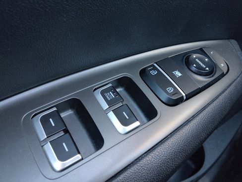 Used 2020 Kia Optima LX image 27