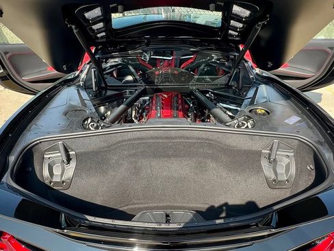 Used 2022 Chevrolet Corvette Stingray Preferred Cpe w/ Z51 Performance Package RWD image 14