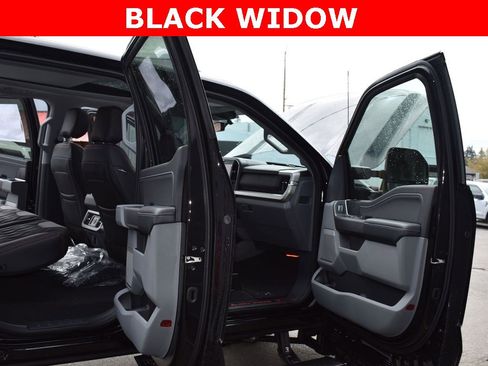 New 2025 Ford F250 XLT w/ Black Appearance Package image 29