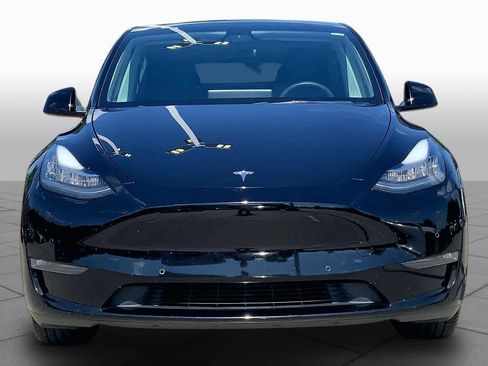 Used 2021 Tesla Model Y Long Range AWD/4WD image 3