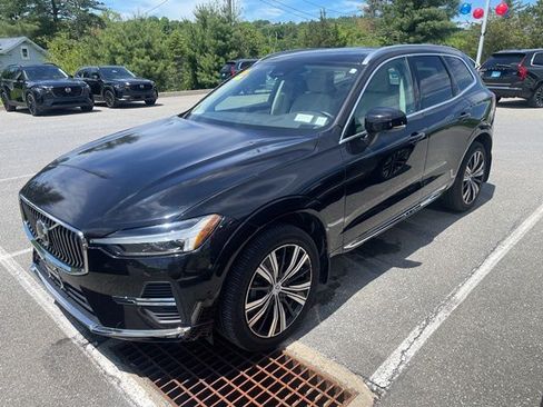 Certified 2023 Volvo XC60 B5 Plus w/ Climate Package AWD/4WD image 3