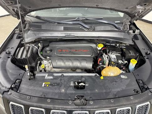 Used 2018 Jeep Compass Limited w/ Navigation Group image 28