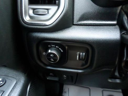 Used 2022 RAM 1500 Big Horn w/ Built-to-serve Edition image 21