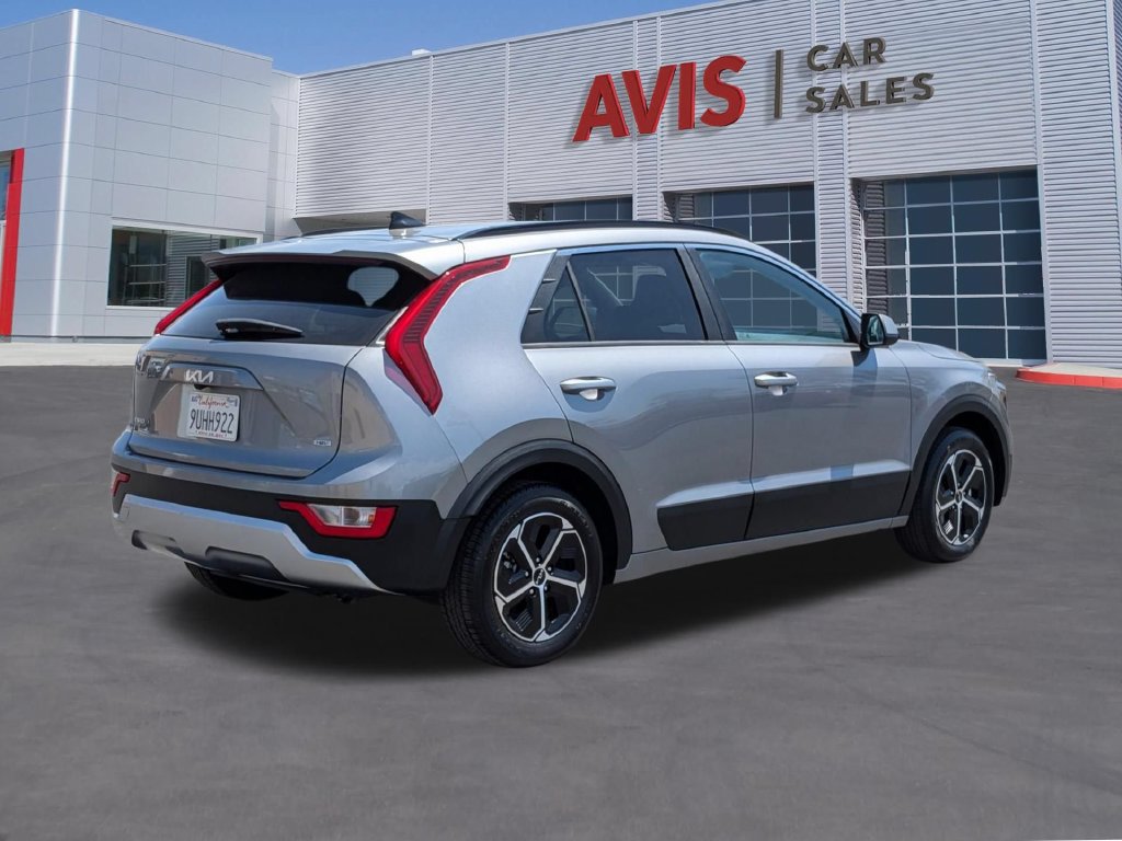 Used 2025 Kia Niro LX FWD image 6