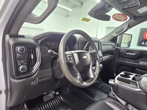 Used 2024 Chevrolet Silverado 2500 W/T w/ WT Convenience Package AWD/4WD image 10
