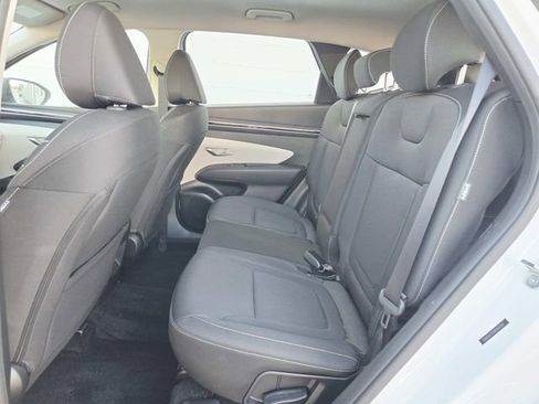 Used 2024 Hyundai Tucson SE image 9