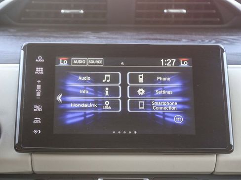 Used 2018 Honda Clarity Plug-In Hybrid image 12