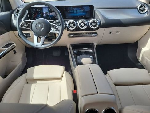 Used 2021 Mercedes-Benz GLA 250 image 16