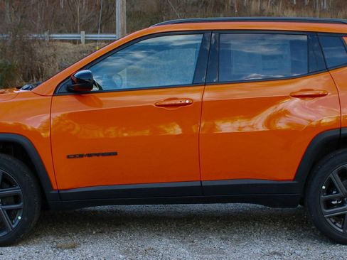 New 2026 Jeep Compass Latitude image 8