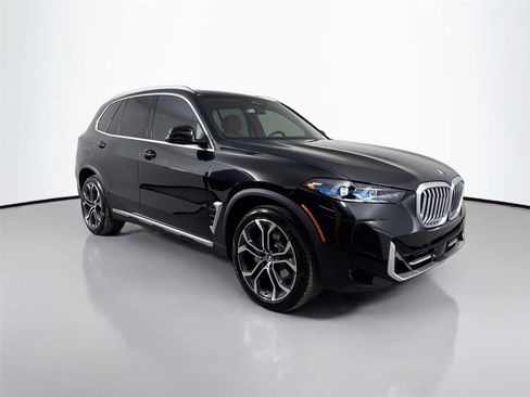 New 2026 BMW X5 xDrive40i w/ Climate Comfort Package AWD/4WD image 3