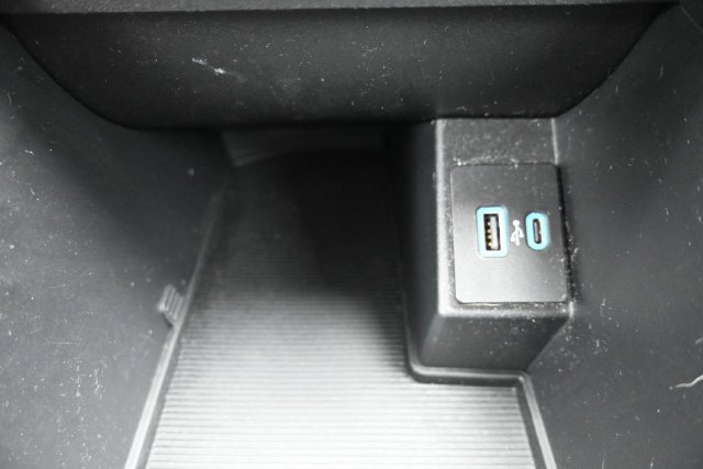 Used 2021 Ford Edge SEL AWD/4WD image 30