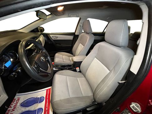 Used 2016 Toyota Corolla LE image 9
