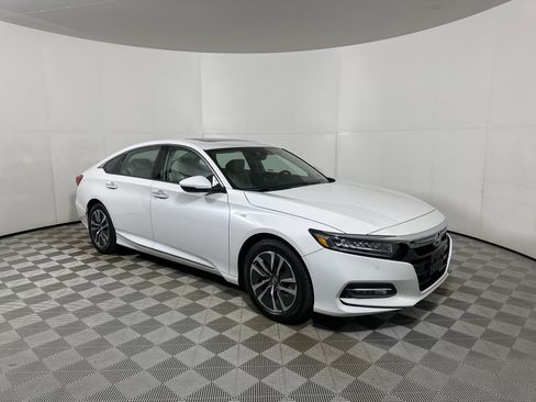 Used 2019 Honda Accord Touring image 1