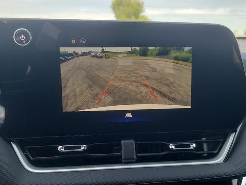Used 2025 Chevrolet Equinox LT AWD/4WD image 26