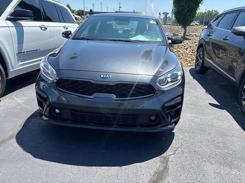 Used 2020 Kia Forte GT-Line w/ GT-Line Premium Package FWD image 2
