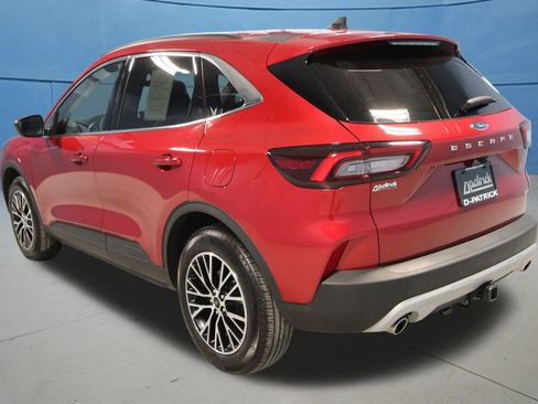 Used 2025 Ford Escape SE w/ Class II Trailer Tow Package FWD image 32