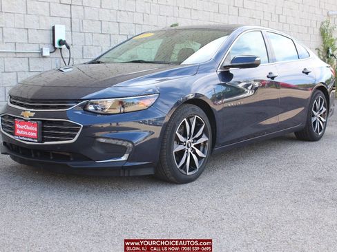 Used 2017 Chevrolet Malibu LT w/ Leather Package image 1