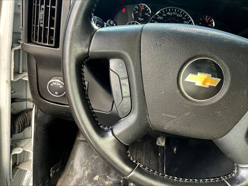 Used 2020 Chevrolet Express 3500 w/ Power Convenience Package RWD image 11