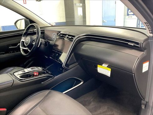 Used 2022 Hyundai Tucson Limited AWD/4WD image 14