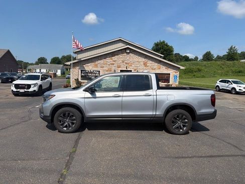 Used 2023 Honda Ridgeline Sport image 3