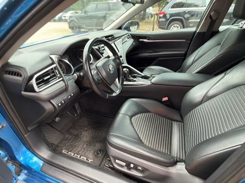Used 2018 Toyota Camry SE FWD image 15