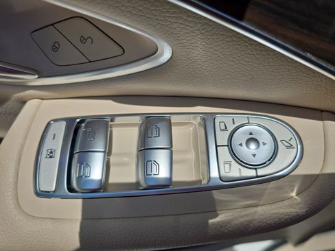 Certified 2022 Mercedes-Benz GLC 300 image 28