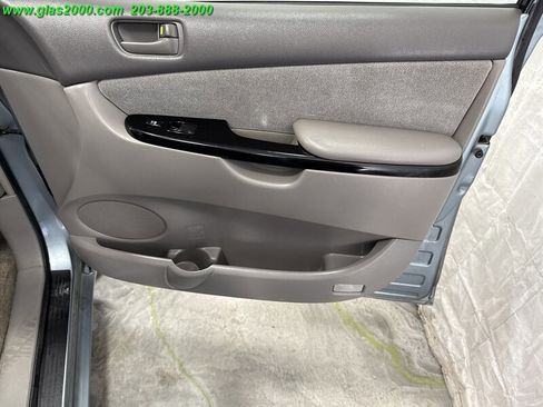 Used 2005 Toyota Sienna CE image 26