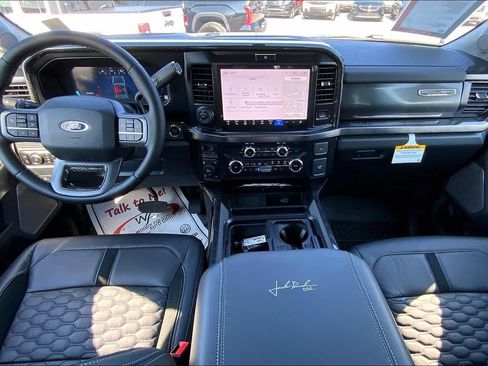New 2026 Ford F250 Lariat w/ Black Appearance Package AWD/4WD image 5