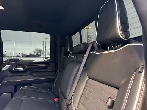 Used 2024 GMC Sierra 2500 AT4X AWD/4WD image 33