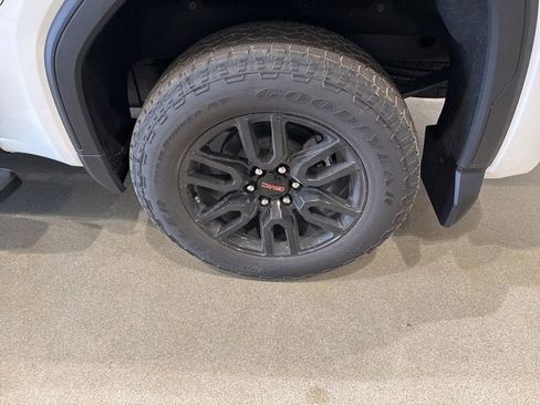 New 2026 GMC Sierra 1500 Elevation w/ Elevation Premium Package AWD/4WD image 10