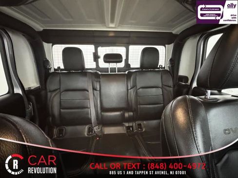Used 2020 Jeep Gladiator Overland image 14