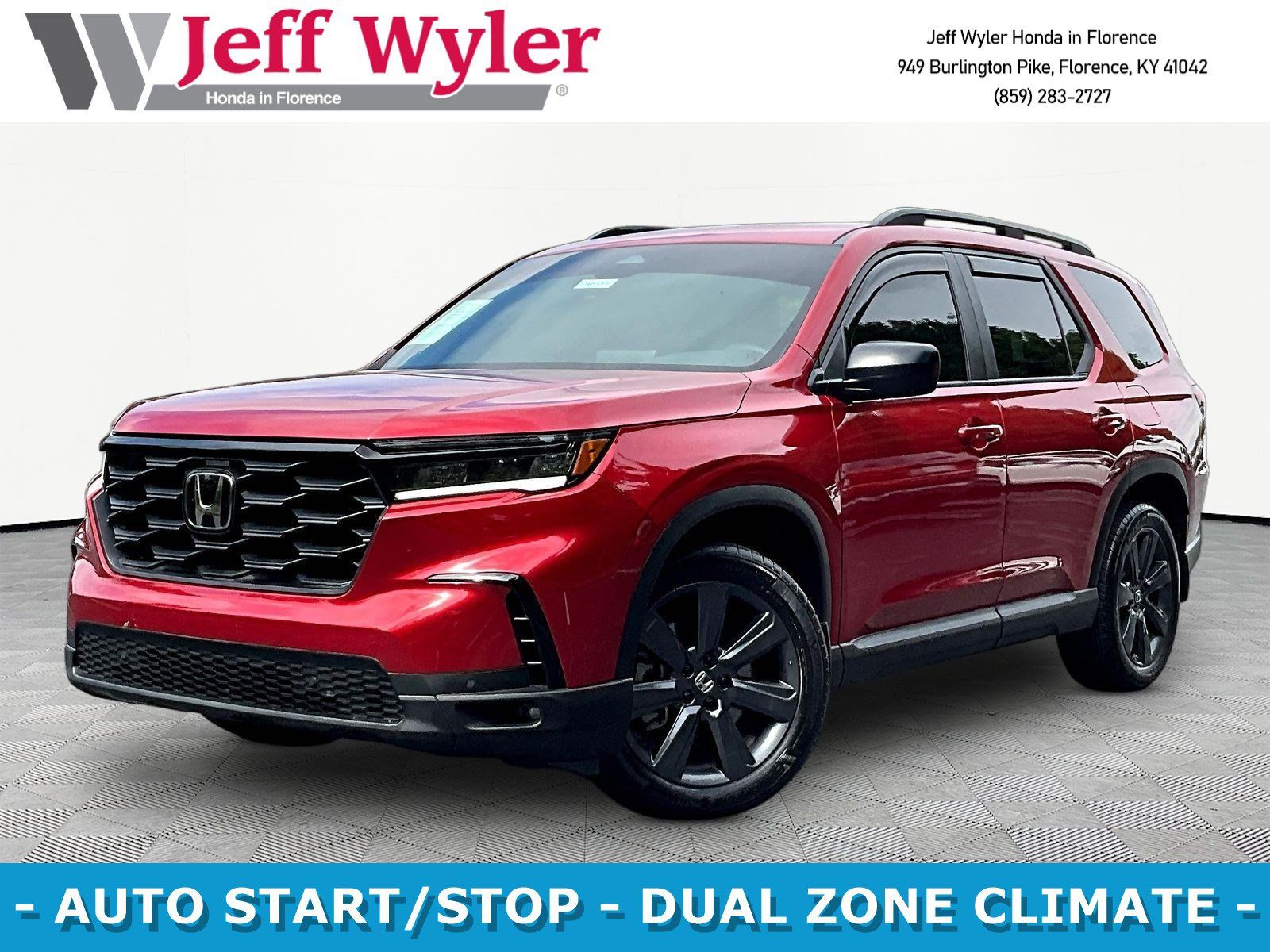 Used 2025 Honda Pilot Sport image 1