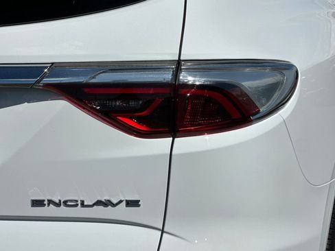 Used 2022 Buick Enclave Premium AWD/4WD image 26