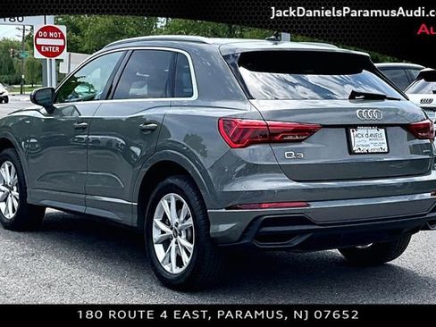 Used 2023 Audi Q3 2.0T Premium w/ Convenience Package AWD/4WD image 10