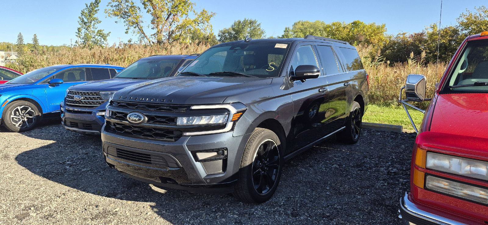 Used 2024 Ford Expedition Max Limited AWD/4WD image 1