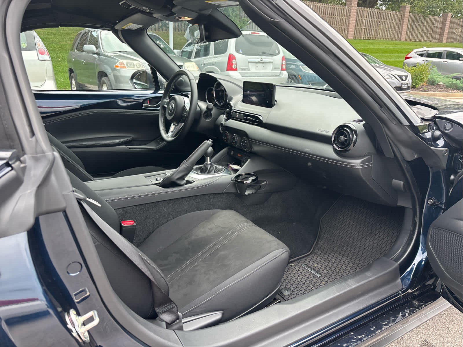 Used 2024 MAZDA MX-5 Miata Club w/ Weather Package RWD image 5