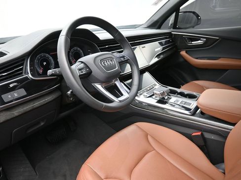 Used 2024 Audi Q7 2.0T Premium Plus w/ Premium Plus Package image 18