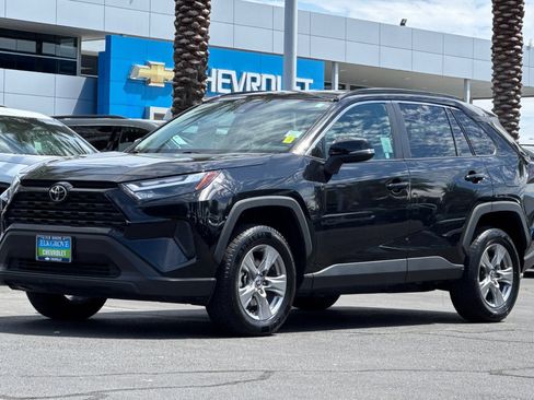Used 2024 Toyota RAV4 XLE FWD image 7