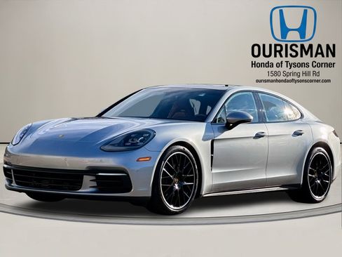 Used 2019 Porsche Panamera 4 image 2