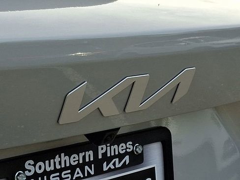 New 2026 Kia Sorento LX FWD image 20