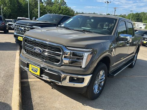 New 2026 Ford F150 Lariat w/ Equipment Group 502A High AWD/4WD image 4