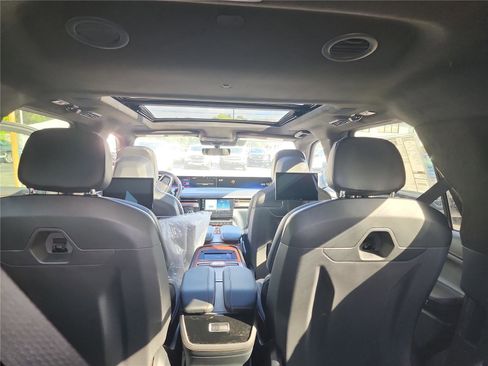 New 2025 Lincoln Navigator Black Label image 22