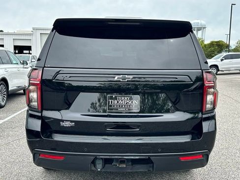 Used 2024 Chevrolet Tahoe Z71 w/ Luxury Package AWD/4WD image 3